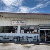 Henry's Café & Bakery
