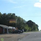 Commodore Motel