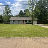 Houses in Clinton