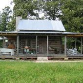 Blue Creek Cabin Bed & Breakfast