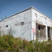 Former Barber shop, lounge