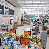 Food Giant Grocery Store
