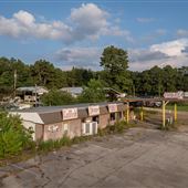 Abandoned Gas Station & Food (McLauren)