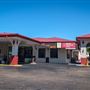 Travel Inn & Red Carpet Inn