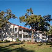 Centennial Plaza Resort - The Clubhouse