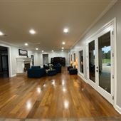 Traditional Luxurious Lakeside Home