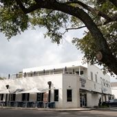 Blue Dog Bistro