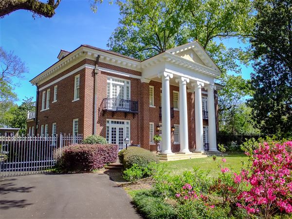 Kennington's Mansion