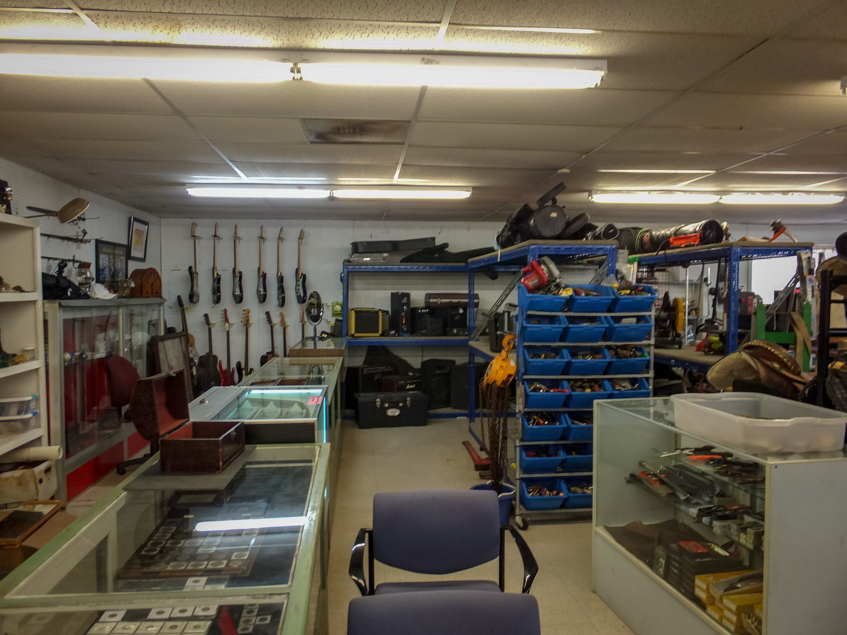 Locations Hub - Natchez Pawn Shop